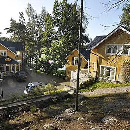 Lövkulla With Sauna Huvilat